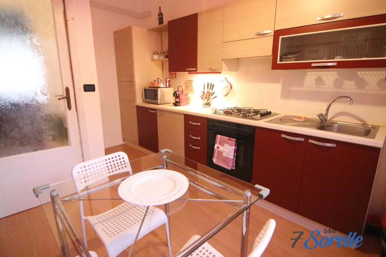 "7 Sorelle B&B" Camere In Pieno Centro Citta Con Bagno Privato, Free High Speed Wi-Fi, Netflix Cosenza Exterior photo