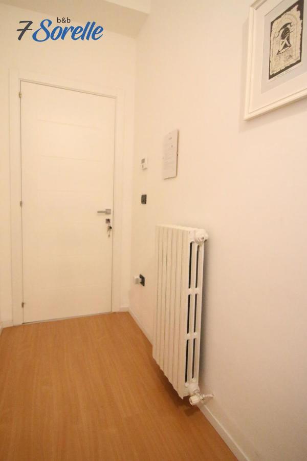 "7 Sorelle B&B" Camere In Pieno Centro Citta Con Bagno Privato, Free High Speed Wi-Fi, Netflix Cosenza Exterior photo