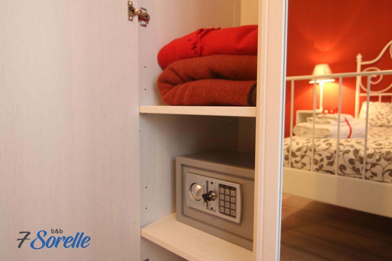 "7 Sorelle B&B" Camere In Pieno Centro Citta Con Bagno Privato, Free High Speed Wi-Fi, Netflix Cosenza Exterior photo