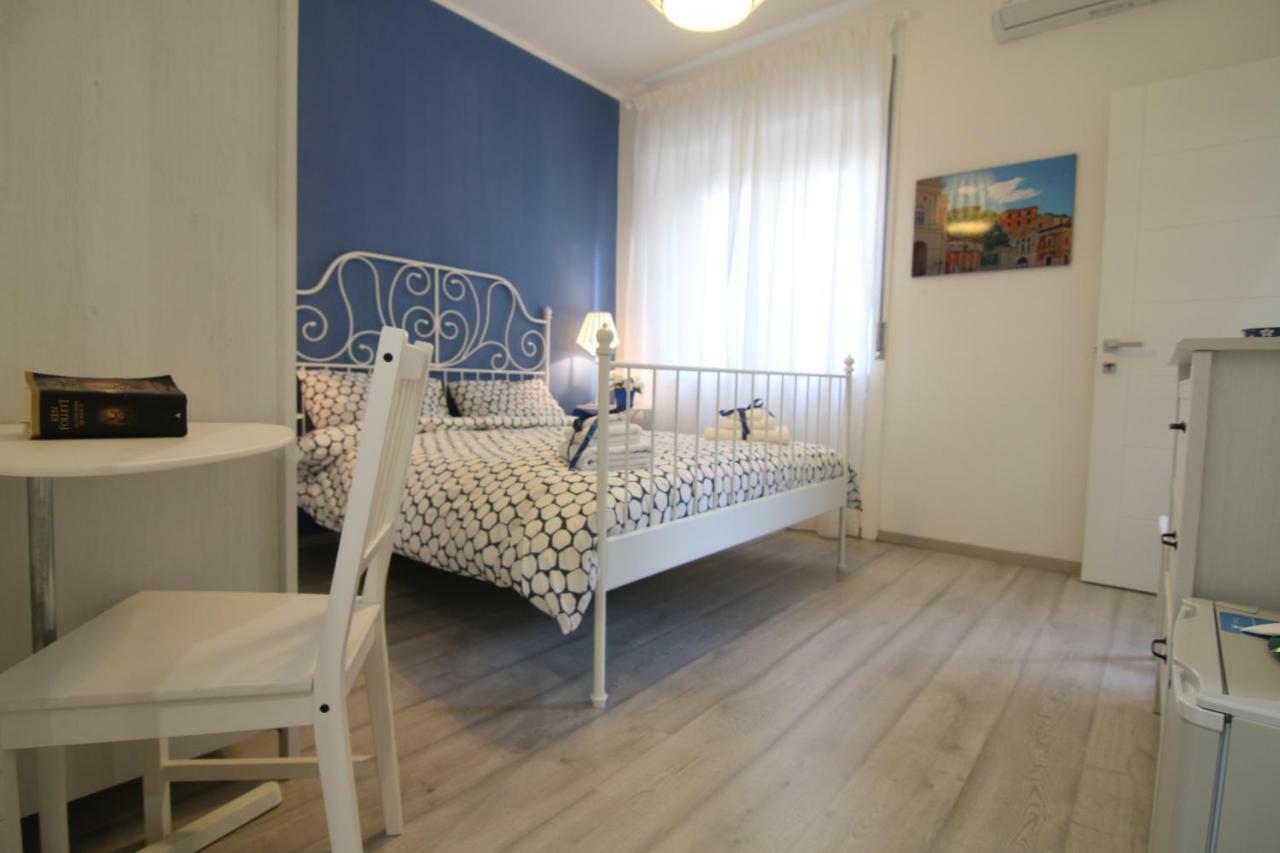 "7 Sorelle B&B" Camere In Pieno Centro Citta Con Bagno Privato, Free High Speed Wi-Fi, Netflix Cosenza Exterior photo