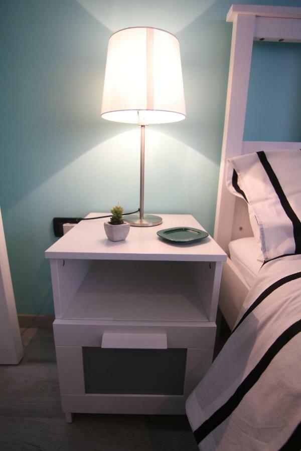 "7 Sorelle B&B" Camere In Pieno Centro Citta Con Bagno Privato, Free High Speed Wi-Fi, Netflix Cosenza Exterior photo